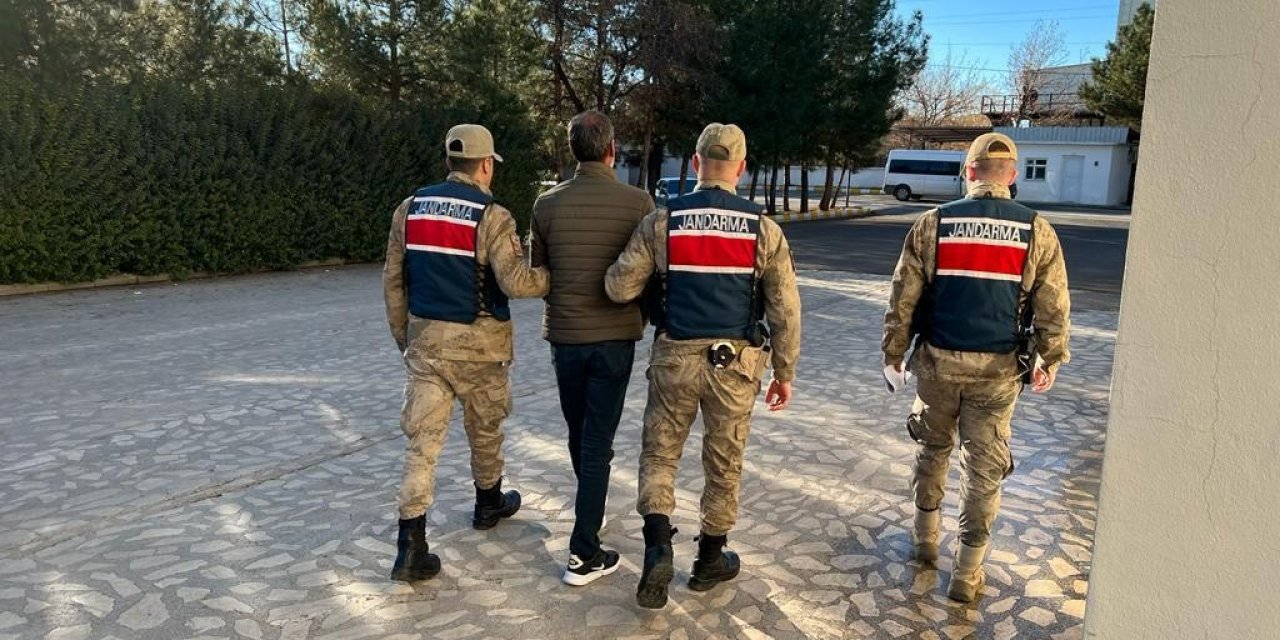 Diyarbakır’da kesinleşmiş hapis cezası bulunan uyuşturucu taciri tutuklandı