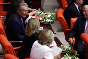 Baykal yine aynı tavrı sergiledi