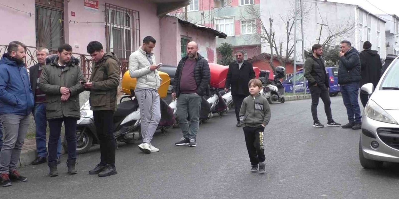 Kamyona çarpan motosikletli kurye hayatını kaybetti: Kaza uzun süre sonra fark edildi