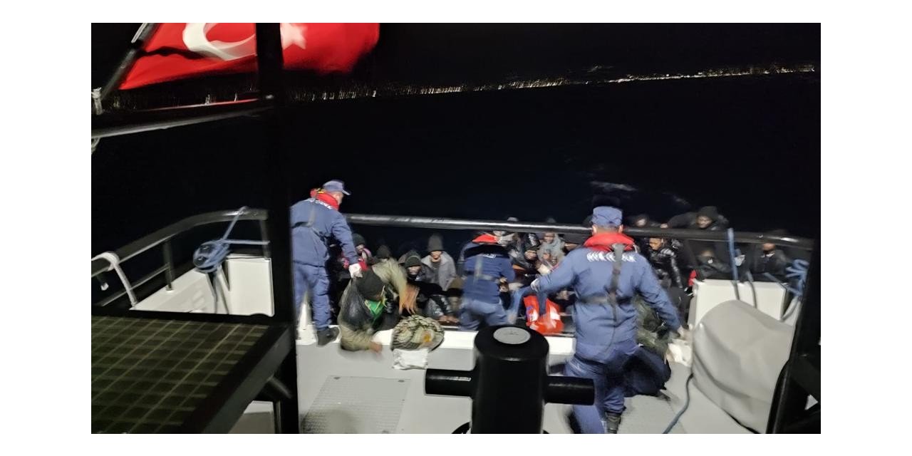 Yunanistan’ın ölüme ittiği 59 göçmen kurtarıldı