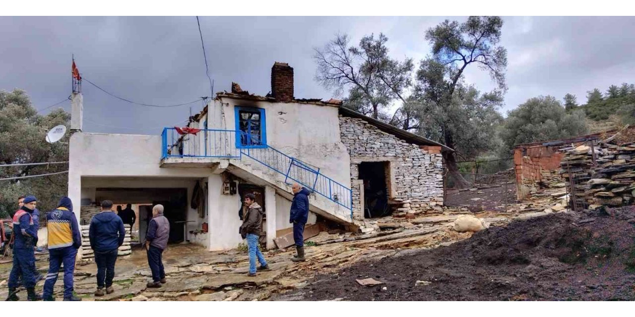 Soba kovasından çıkan yangında ev zarar gördü