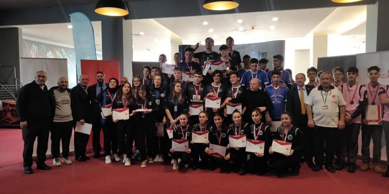 Bowling genç kız ve erkek takımları Türkiye finallerinde