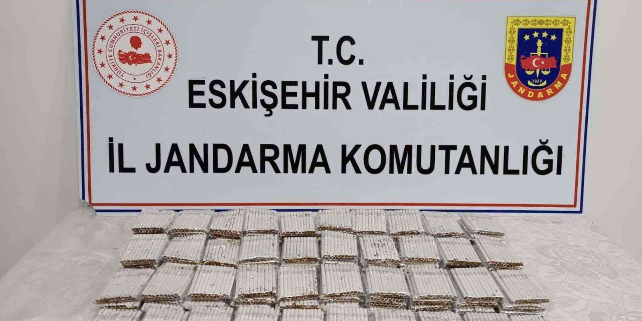 Satmak istediği tütün dolu makaronlar ile birlikte yakalandı