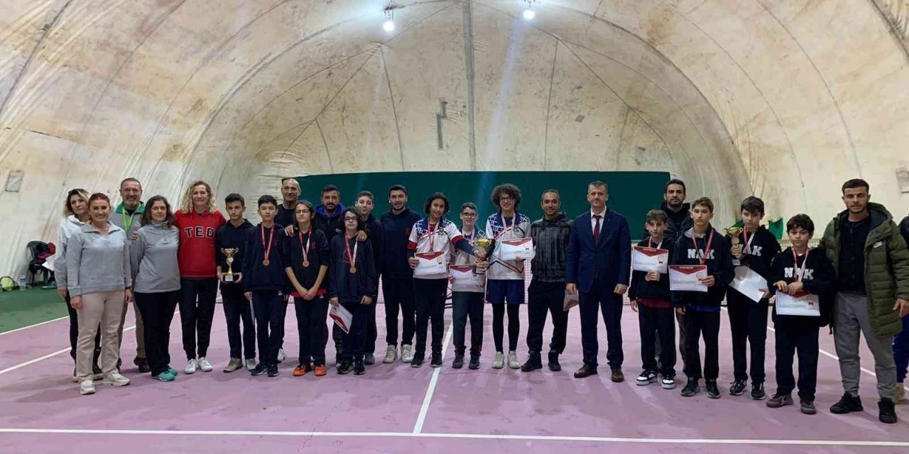 Aydın’da tenis il birincileri belli oldu
