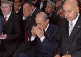 Polemiğe Kur'an-ı Kerim karıştı