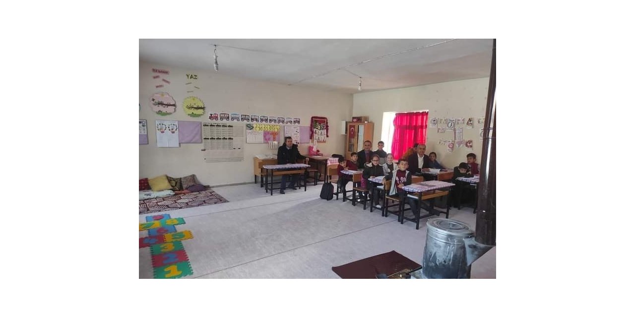 Öğrencileri okula ’Ev ortamıyla’ bağlıyorlar