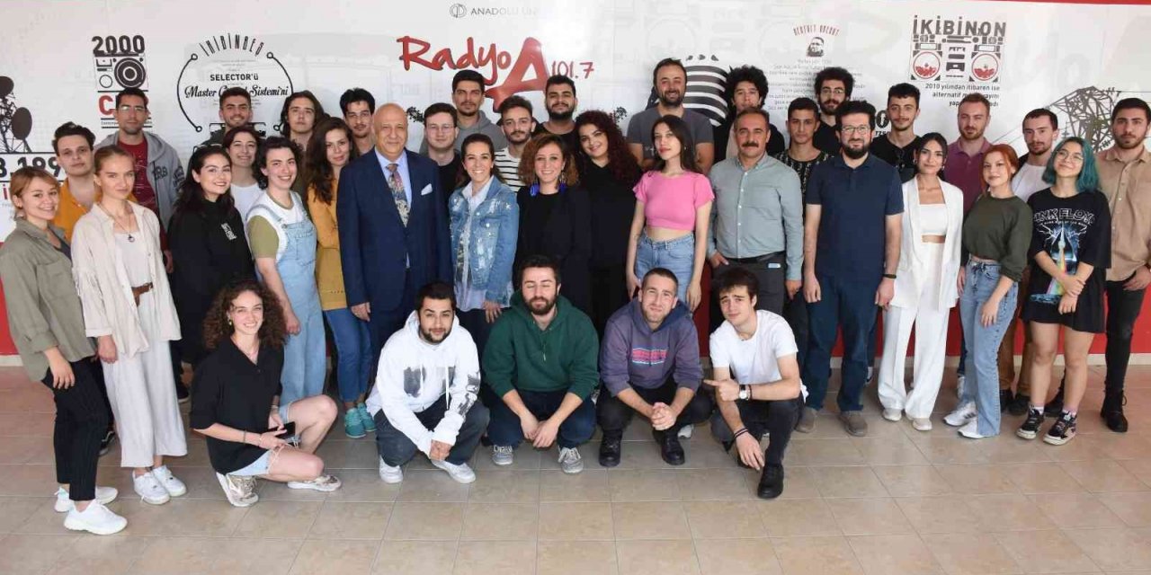 Radyo A yeni programlarıyla dinleyicileriyle buluşuyor