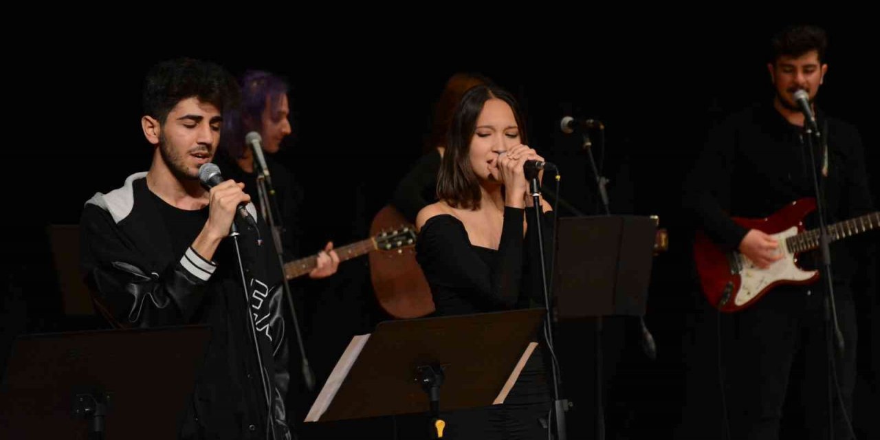 YDYO öğrencilerinden “No:121 Konseri”