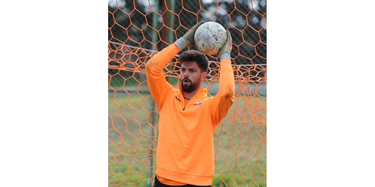 Adanaspor kaleci Arda Akbulut’u transfer etti