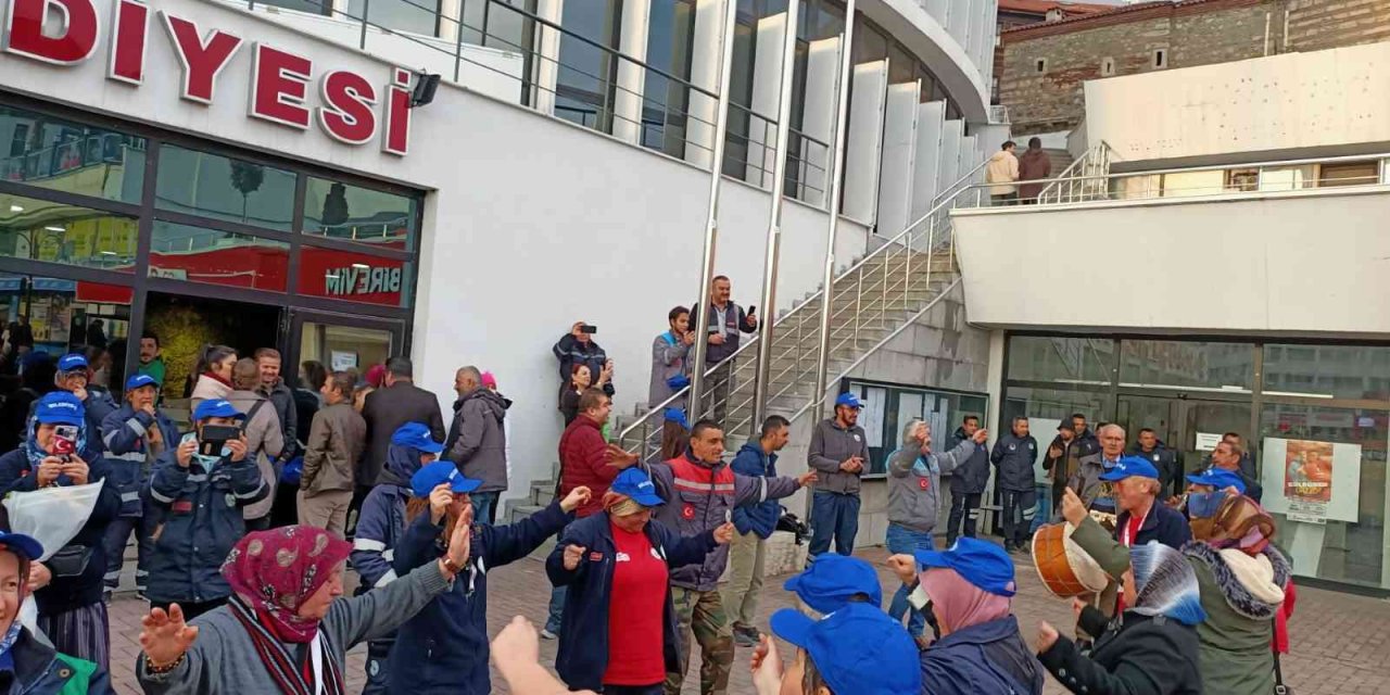 Bolu’da davul zurna eşliğinde toplu iş sözleşmesi imzalandı