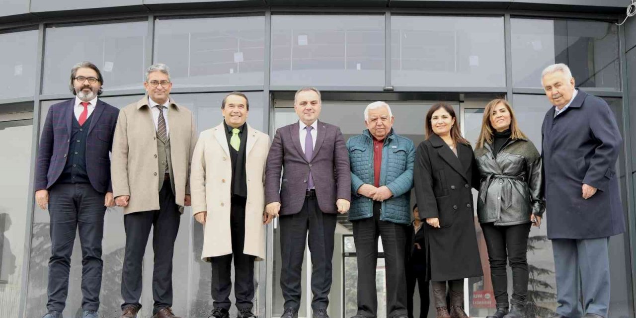 Rektör Altun, Feyyaz Selçuk San Adalet Meslek Yüksekokulu’nda incelemelerde bulundu