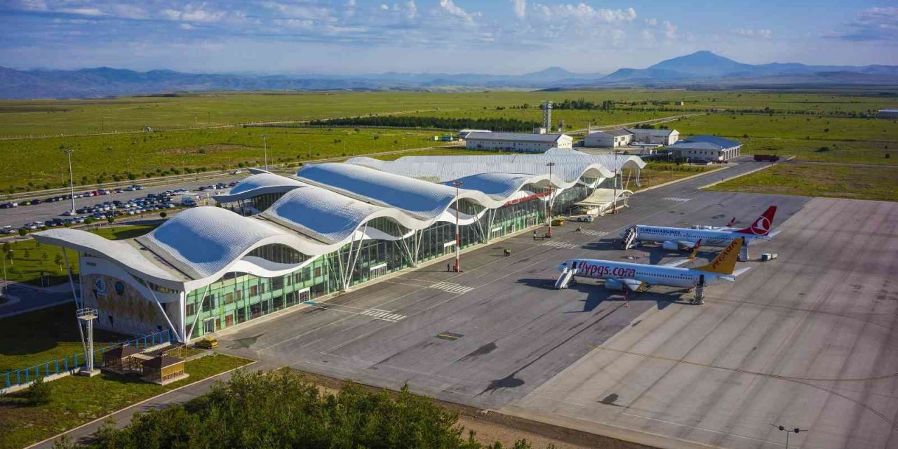 Sivas Havalimanı’nda yolcu sayısı azaldı