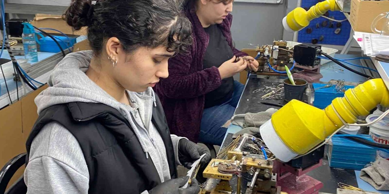 Muğla’da metaller kadınların ellerinde hayat bulmaya başladı