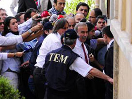 Hanefi Avcı’yı yakan telefon görüşmesi