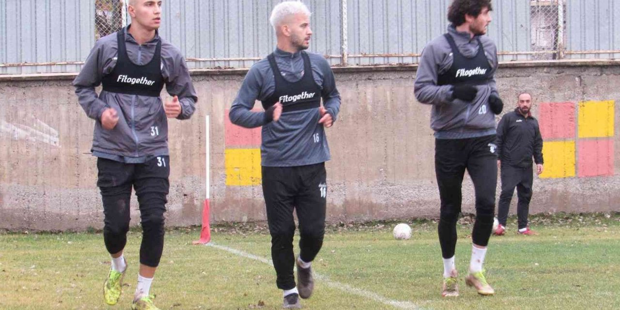 ES Elazığspor’da iki ayrılık daha