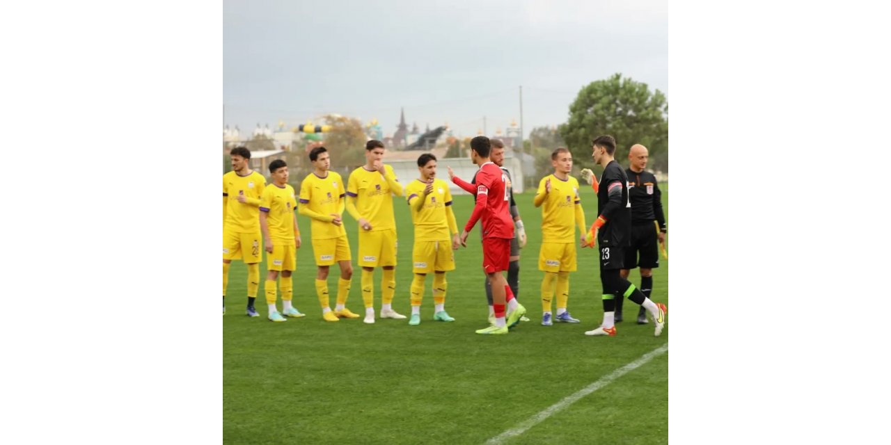 Afyonspor, Antalya kampını tamamlayarak kente döndü.