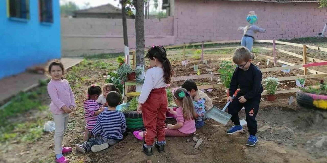 Çanakkale’de 25 okul, yeniden hizmete açılarak köy yaşam merkezine dönüştürüldü