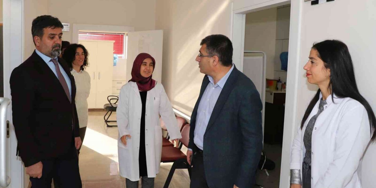 NEVÜ Rektörü Aktekin, Mediko Sosyal Sağlık Merkezindeki Çalışmaları İnceledi