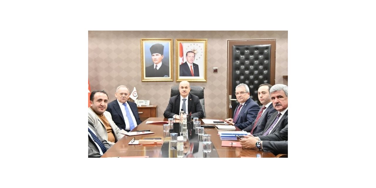 Vali Dağlı: “Gençlerin yerli ve milli teknoloji üretimine destek olacağız”