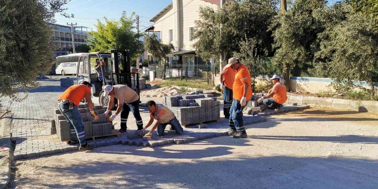Kuşadası’na bir yılda 272 bin 779 metrekare yeni yol yapıldı