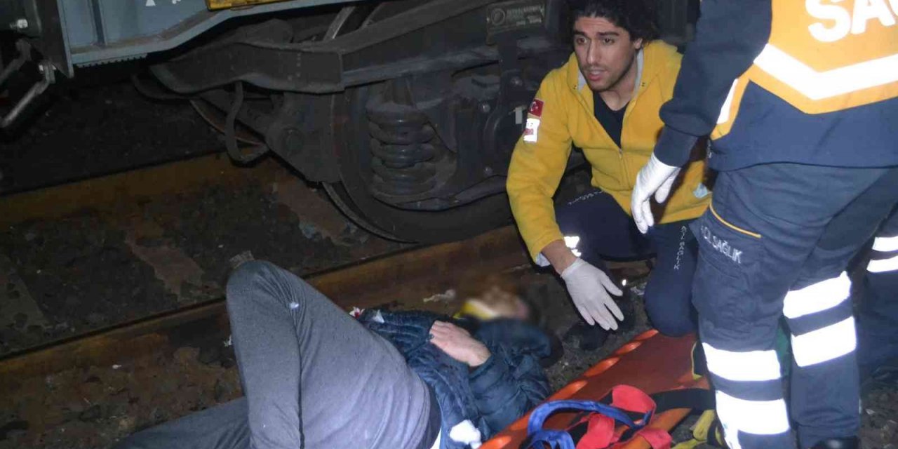 Çorlu’da bir genç rayların kenarında yaralı bulundu