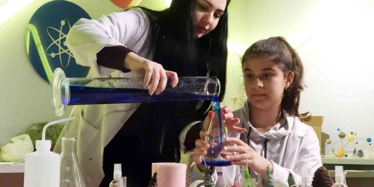 Fen Bilimleri Atölyesi’nden hediyelikler