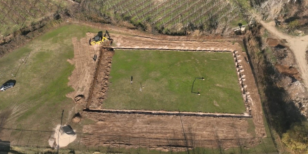 Gürsu Kazıklıköy Mahallesi’ne futbol sahası