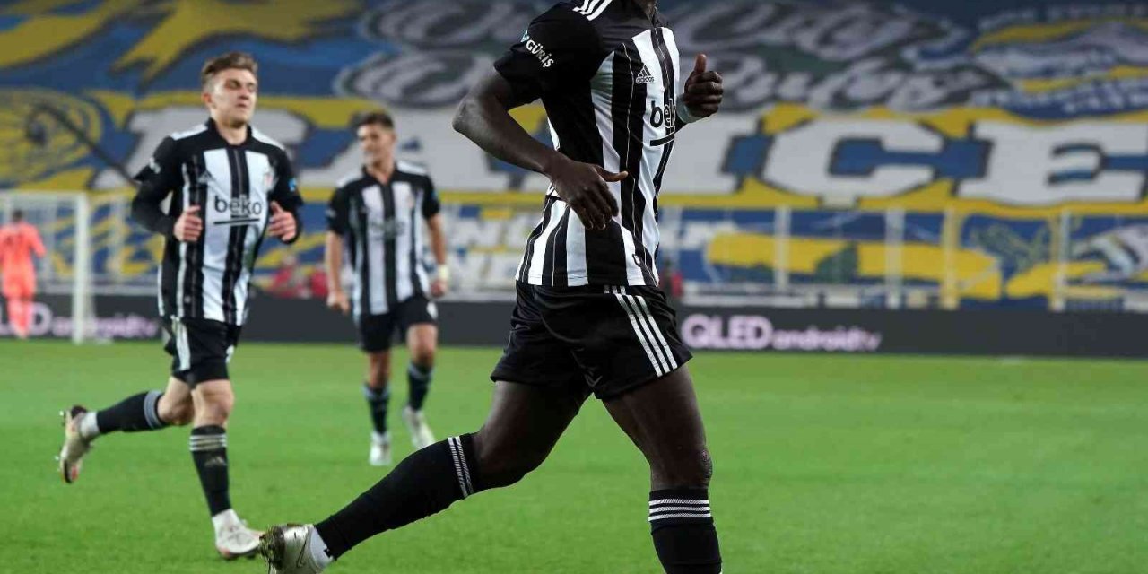 Beşiktaş, Aboubakar için gün sayıyor