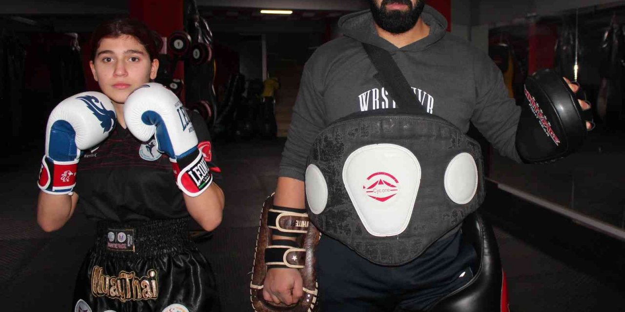 Dünya tekmelerini, dünya şampiyonası için atacak