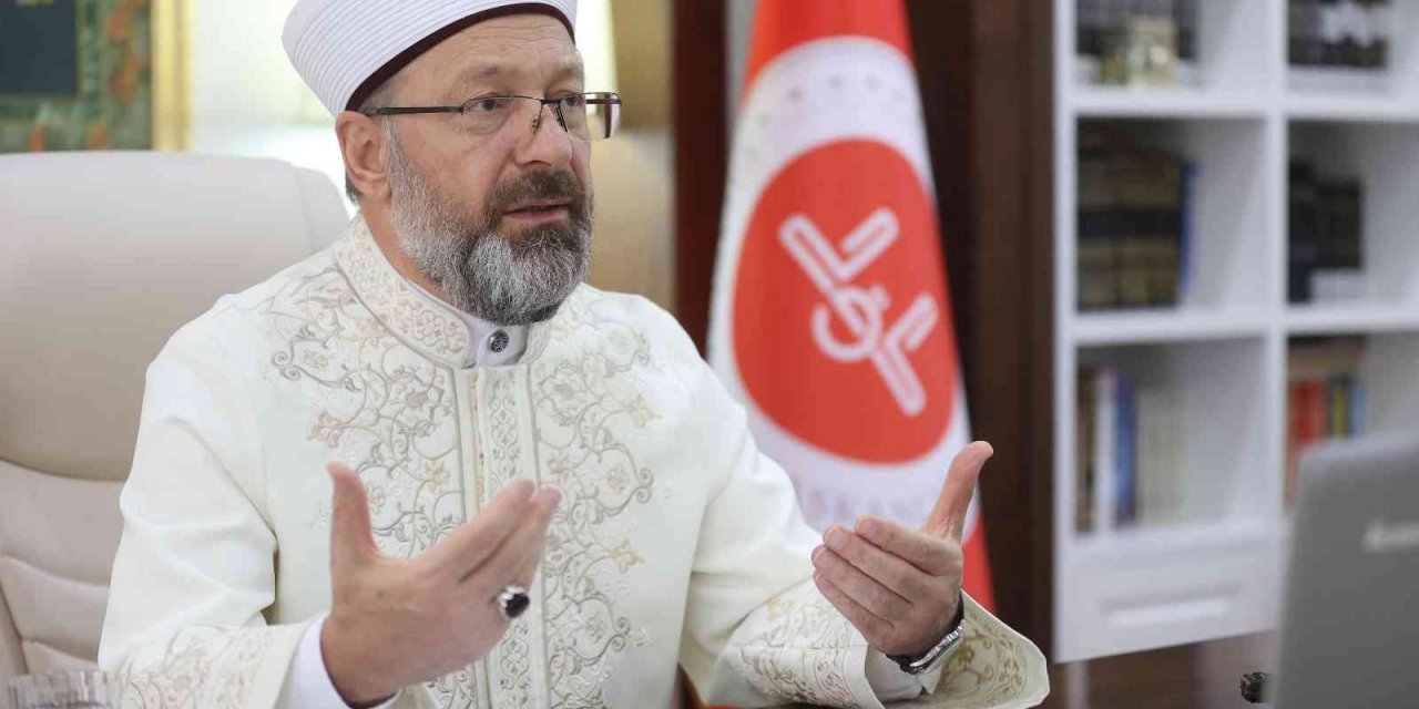 Diyanet İşleri Başkanı Erbaş: “Gençlerimize ne kadar iyi rehberlik yaparsak geleceğimiz de o kadar güzel olur”