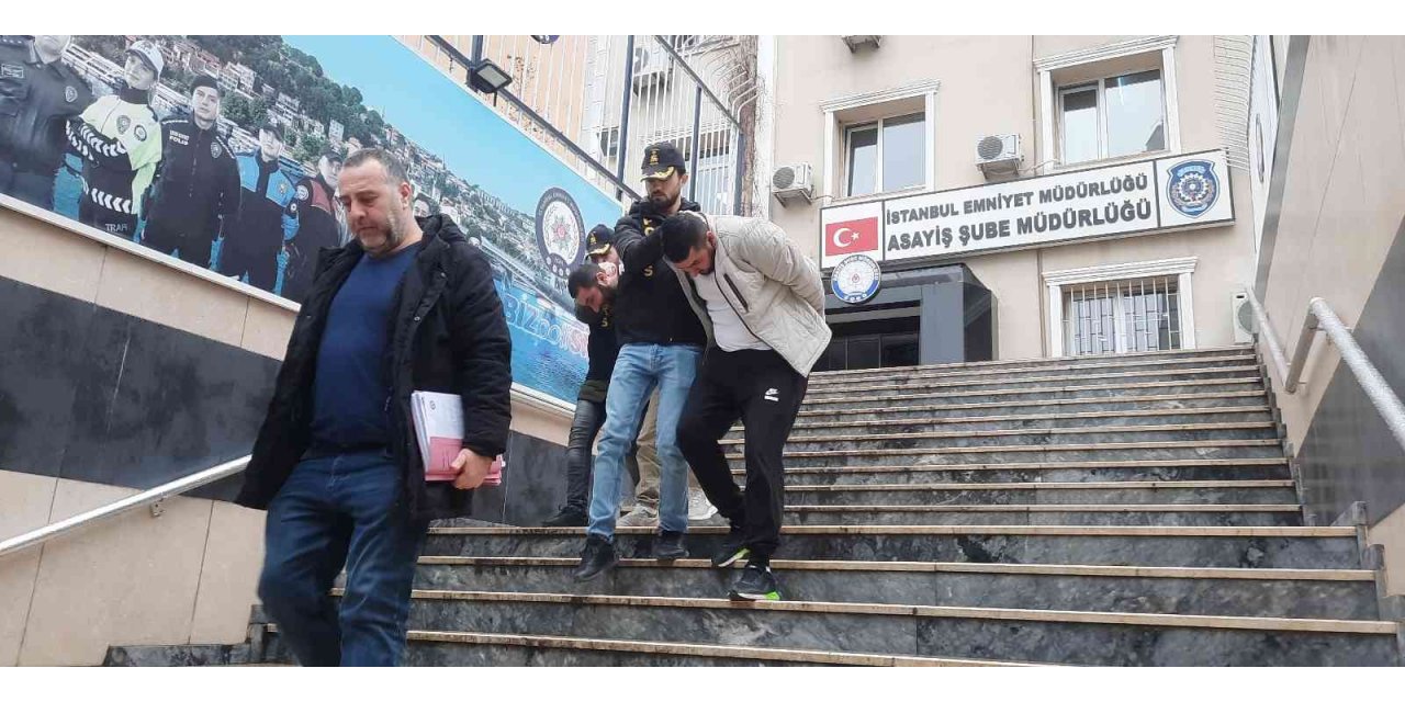 Avcılar’da otodan 1 milyon liralık hırsızlık yapan şahıslar yakalandı