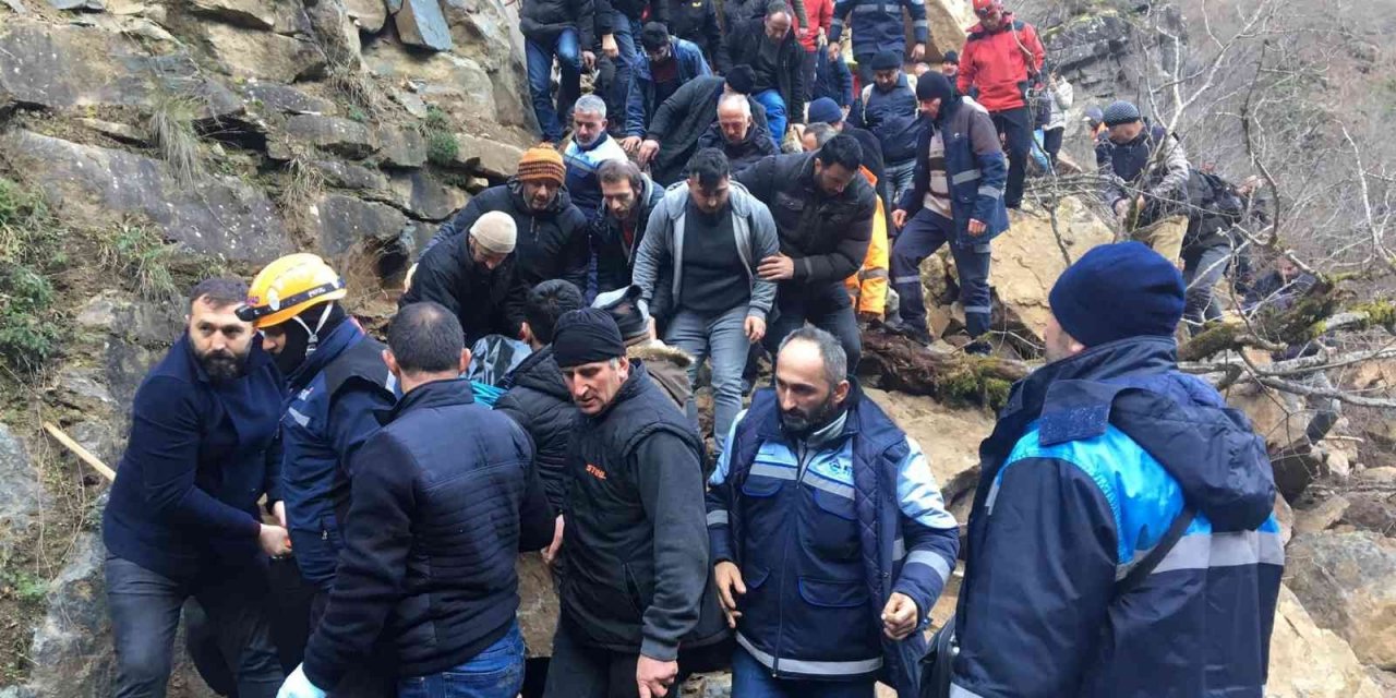 Av için evden çıkıp dönmeyen şahıs ormanda ölü bulundu