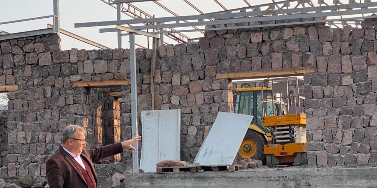 Aigai Müze ve Turist Karşılama Merkezi yükseliyor