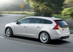 Volvo V60 Sportswagon S60 kadar sportif