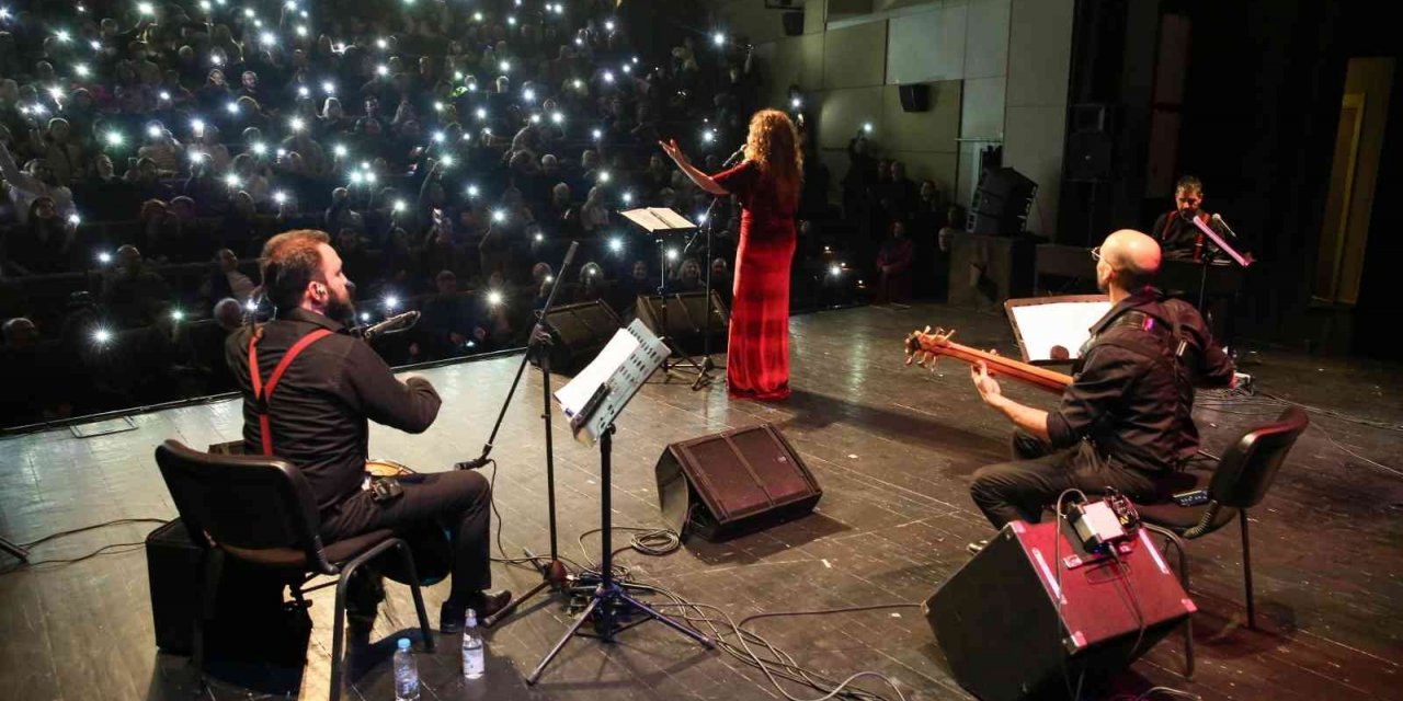 Nâzım Hikmet doğum gününde bestelenmiş eserleriyle anıldı