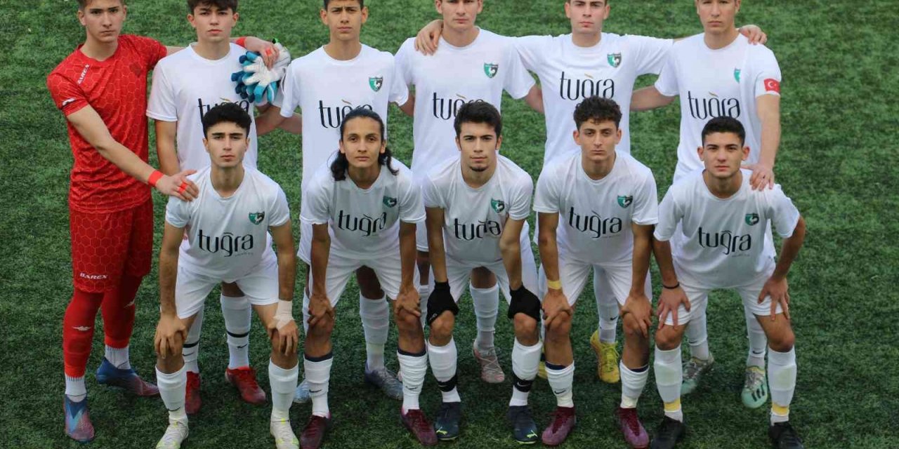 Denizlispor U17’de lider Manisa’yı puansız gönderdi