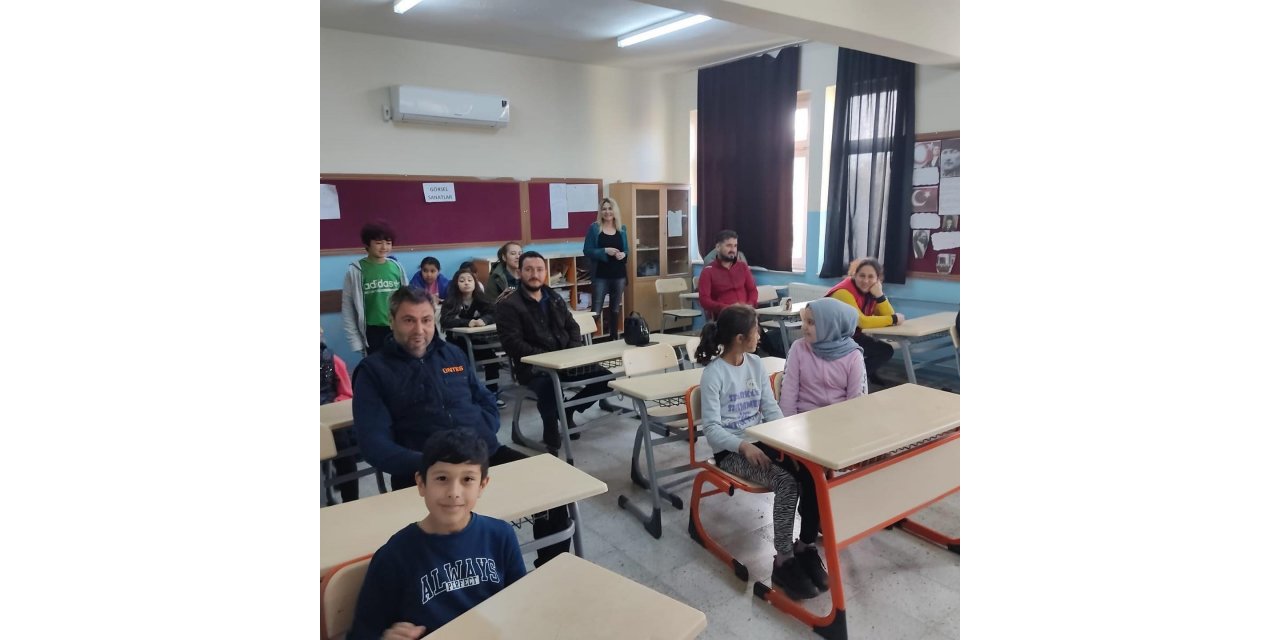 Köyceğiz’de velilere aile okulu eğitimi veriliyor