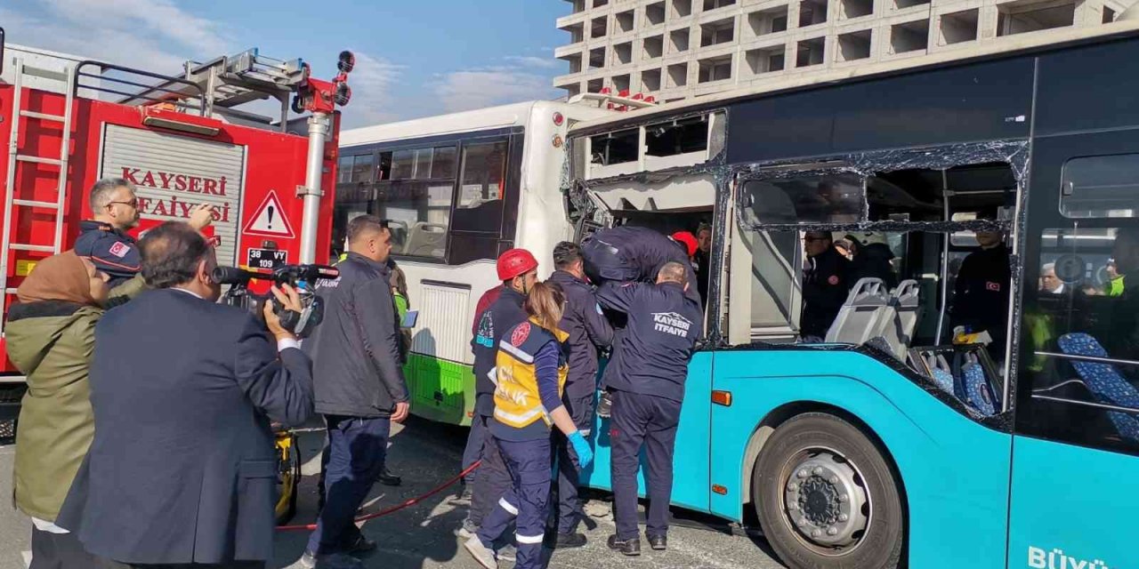 Kayseri’de 2 halk otobüsü çarpıştı: Çok sayıda yaralı var