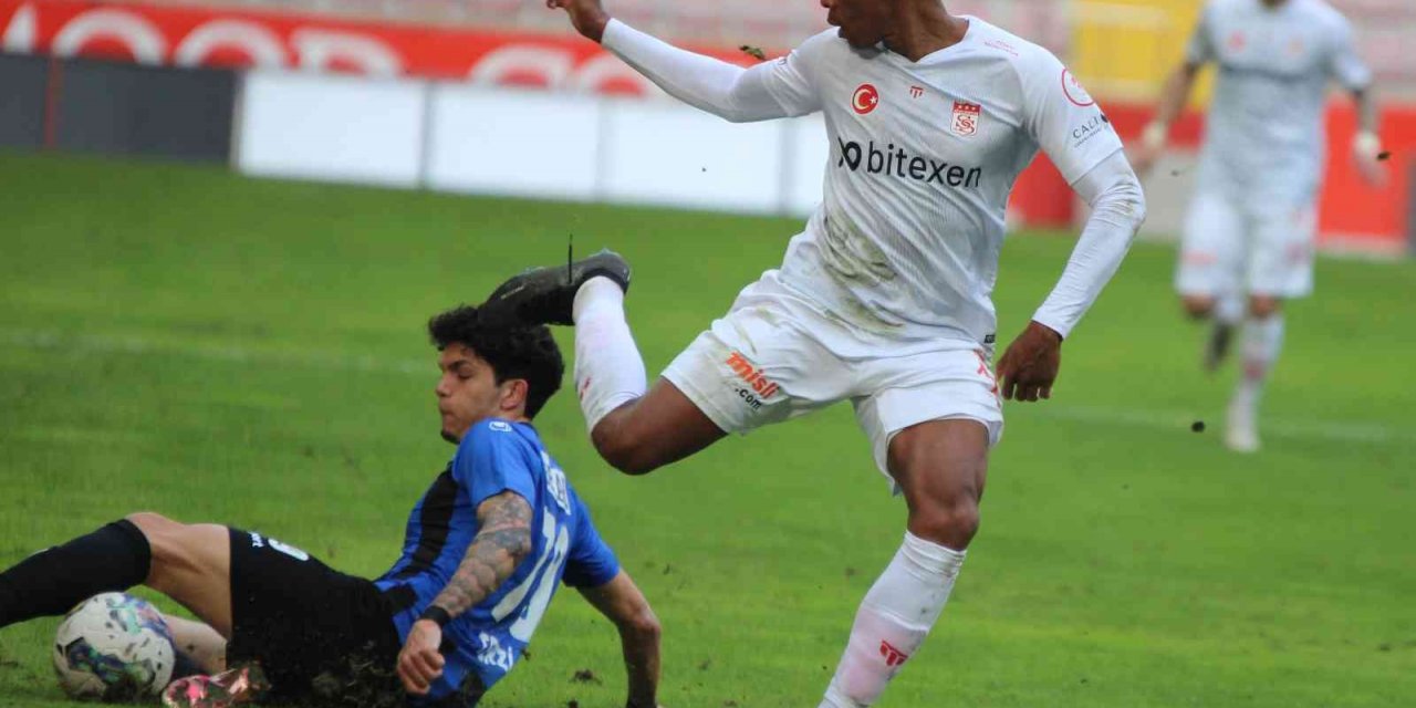 Ziraat Türkiye Kupası: DG Sivasspor: 3 - Karacabey Belediyespor: 0