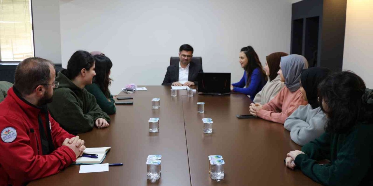 Gönüllü gençlerden yeni projeler