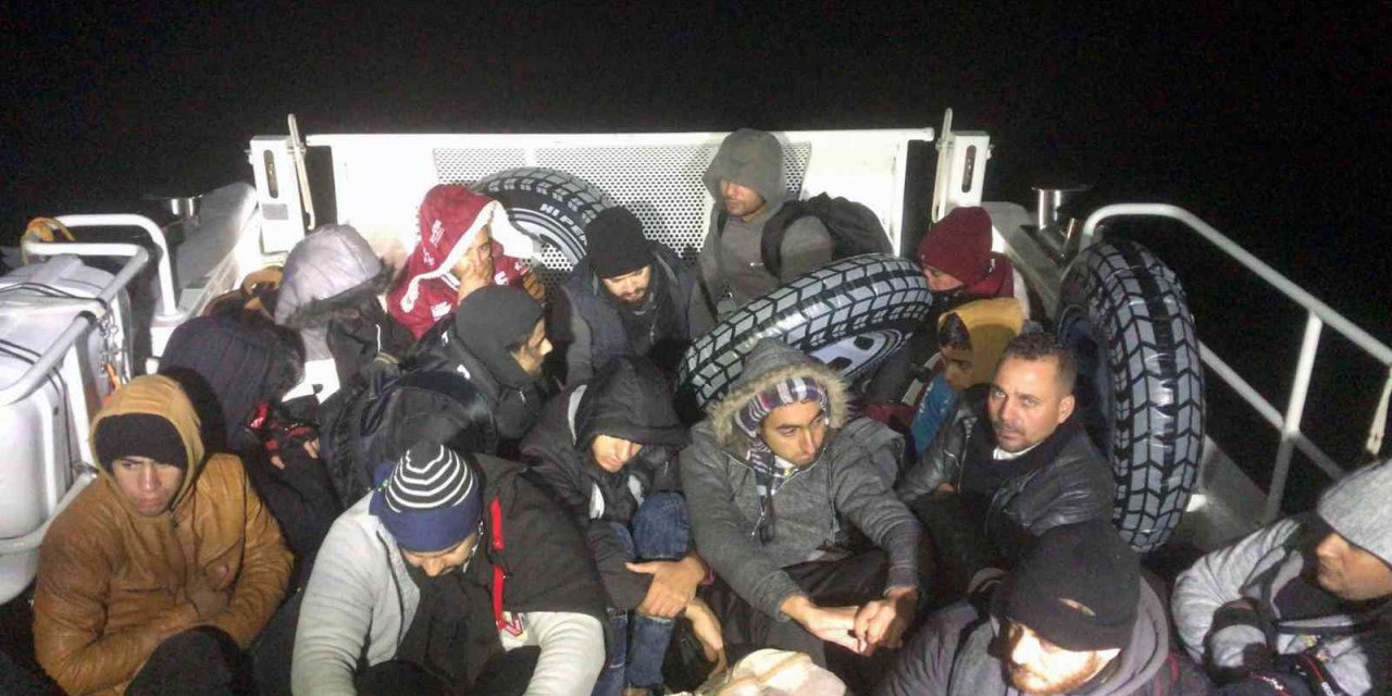 Datça’da 20 düzensiz göçmen kurtarıldı