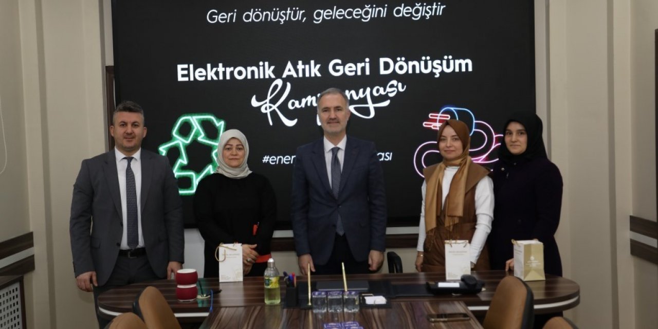 İnegöl’de elektronik atık kampanyasında ödüller verildi