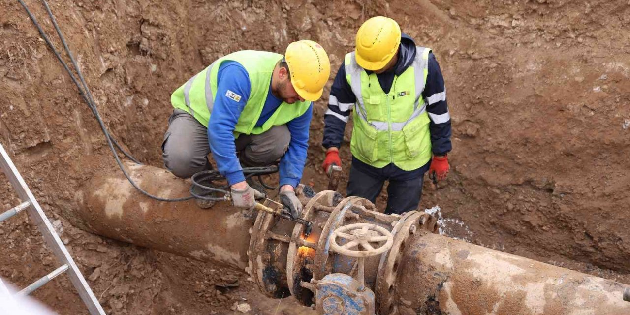 Konya BB Başkanı Altay: Bir yılda 402,5 kilometre su şebekesi yaptık