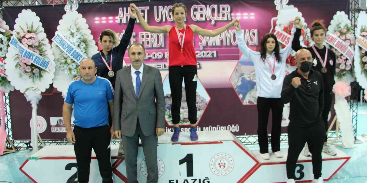 FÜ spor müsabakalarında 11’inci oldu