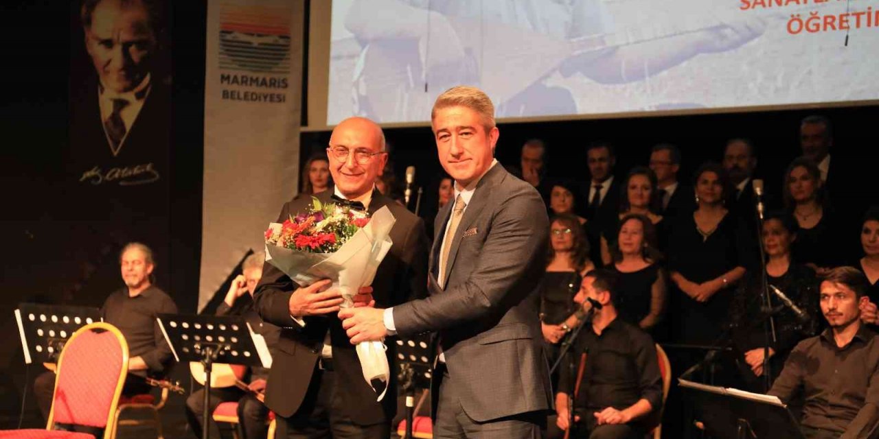 Neşet Ertaş Türküleriyle anıldı