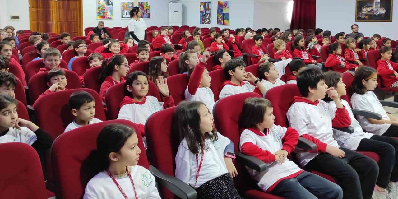 Çevreci öğrencilere ’Atıksız Yaşam’ anlatıldı