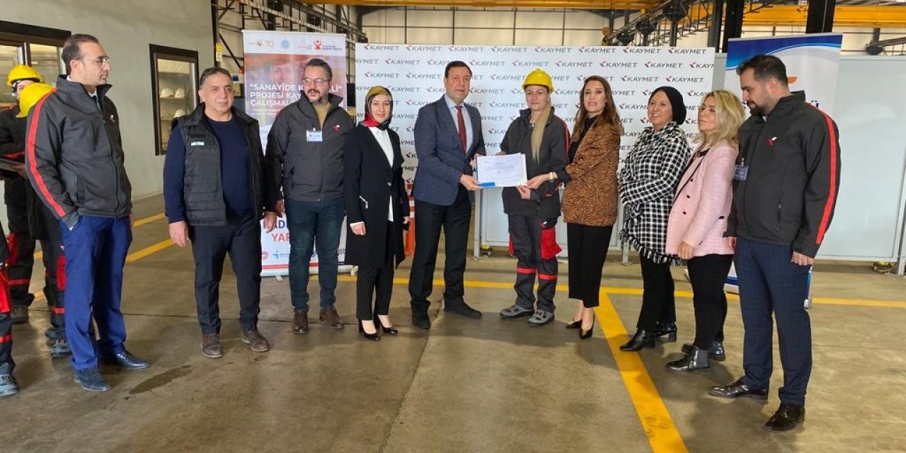 ’Sanayide Kadın Eli’ projesinde sertifikalar verildi