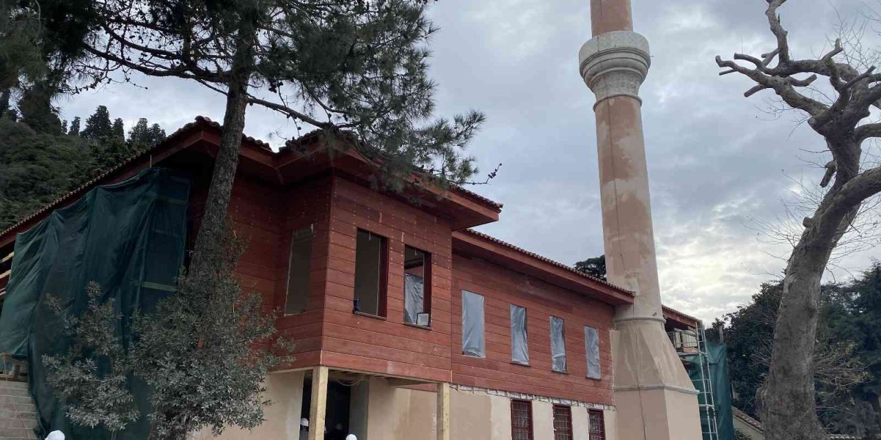 Tarihi Vaniköy Camii, küllerinden yeniden doğmaya hazırlanıyor