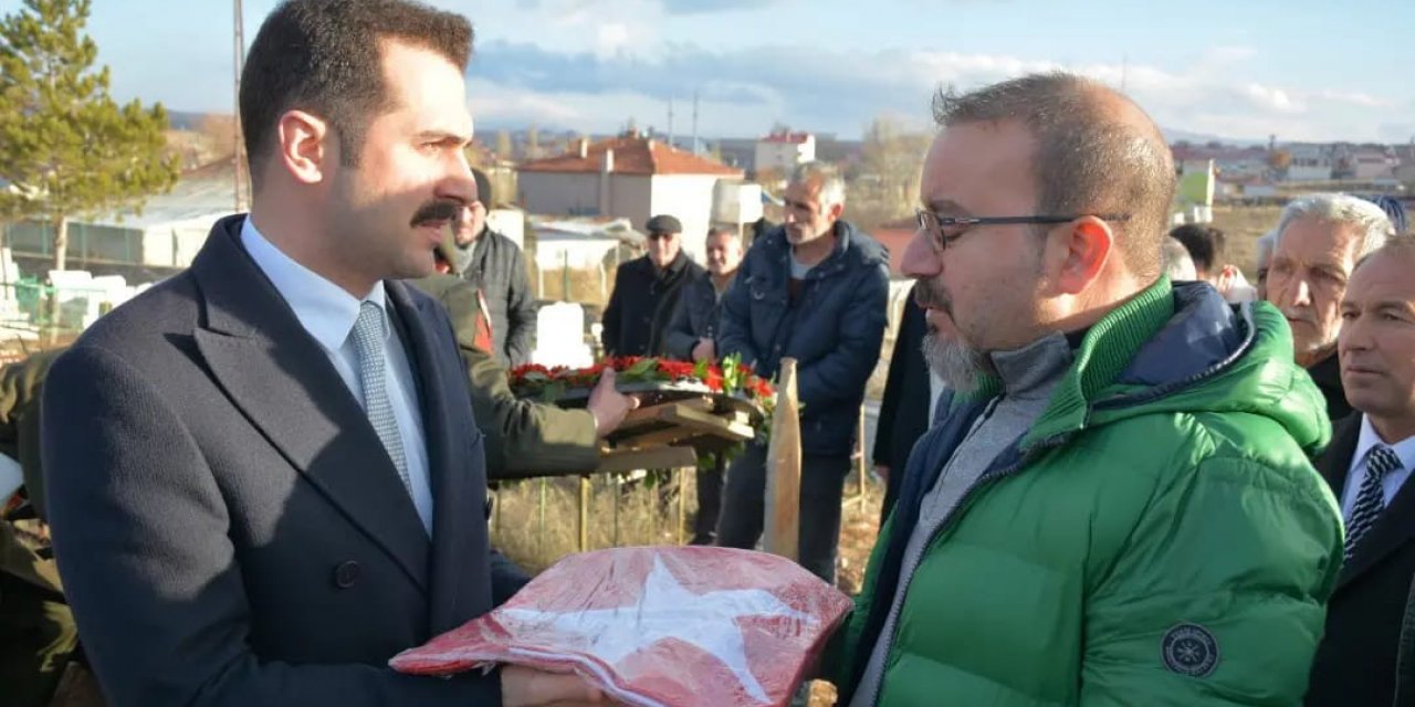 Kıbrıs gazisi toprağa verildi