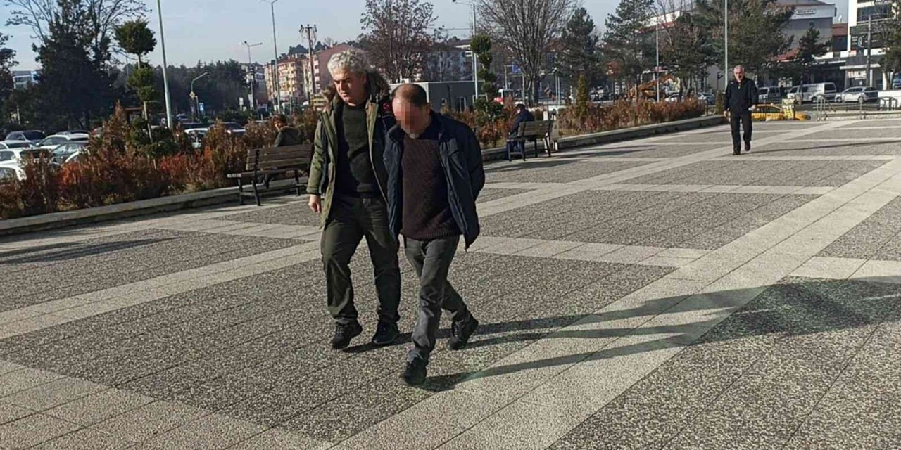 Bolu’da TIR’ın kupasına saklanmış vaziyette 3 kilogram 28 gram uyuşturucu madde ele geçirildi